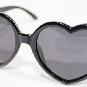 NVMIDTC Polarized Heart Sunglasses for Womens,Vintage Oversized Love Sunglasses UV Protection